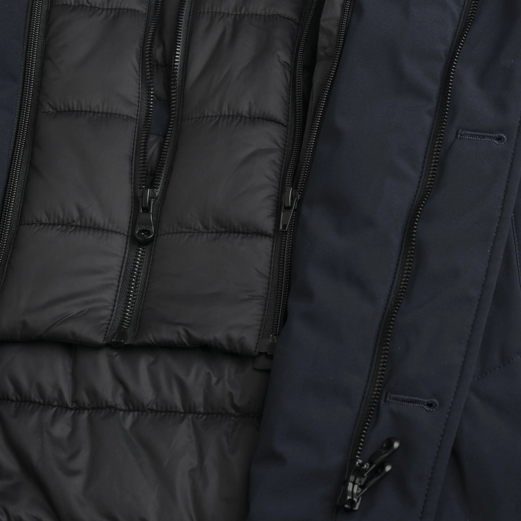 Giubbotto Softshell con Cappuccio Staccabile - Image 7