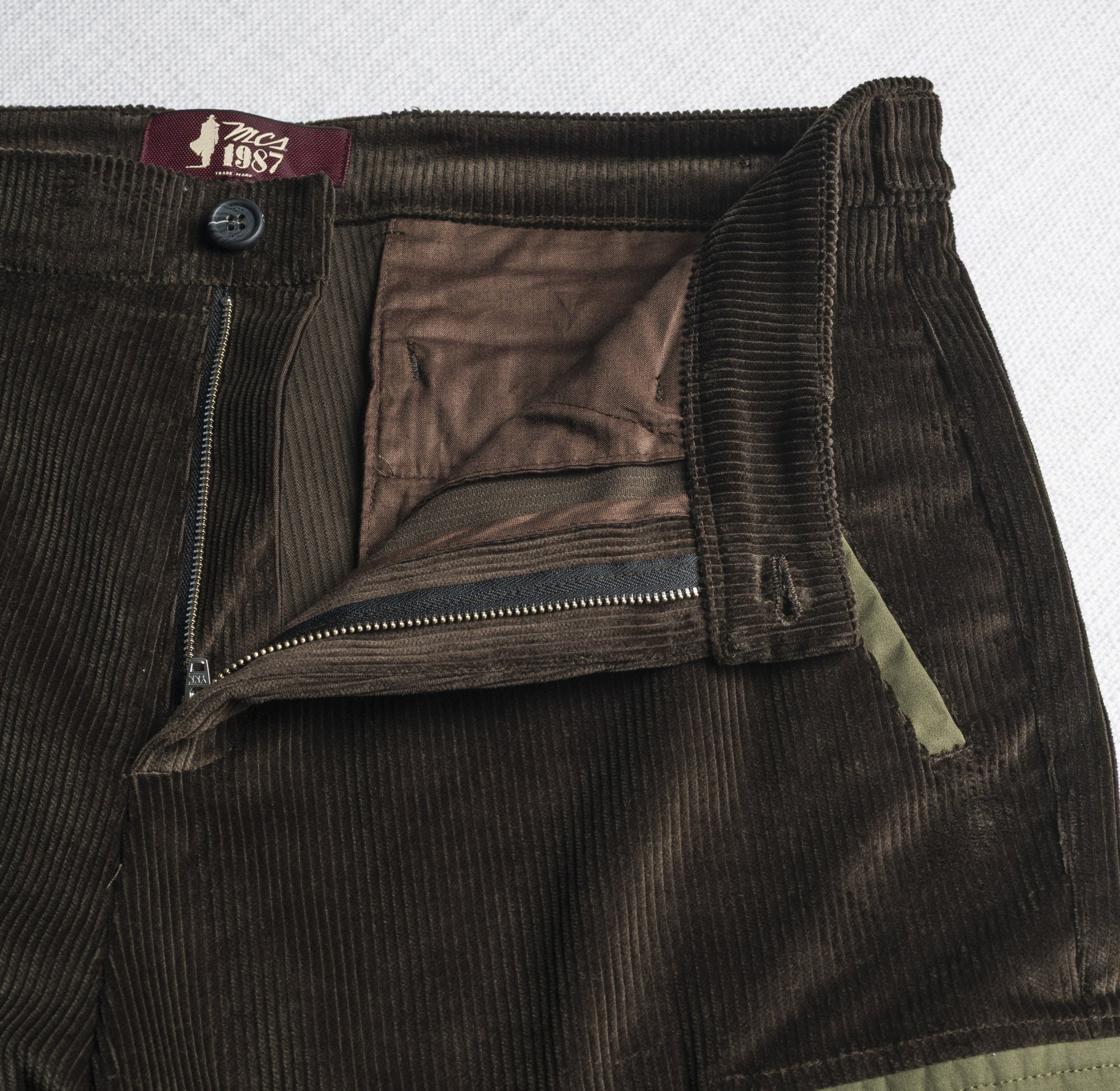 Pantaloni Chino in Velluto A Coste - Image 4